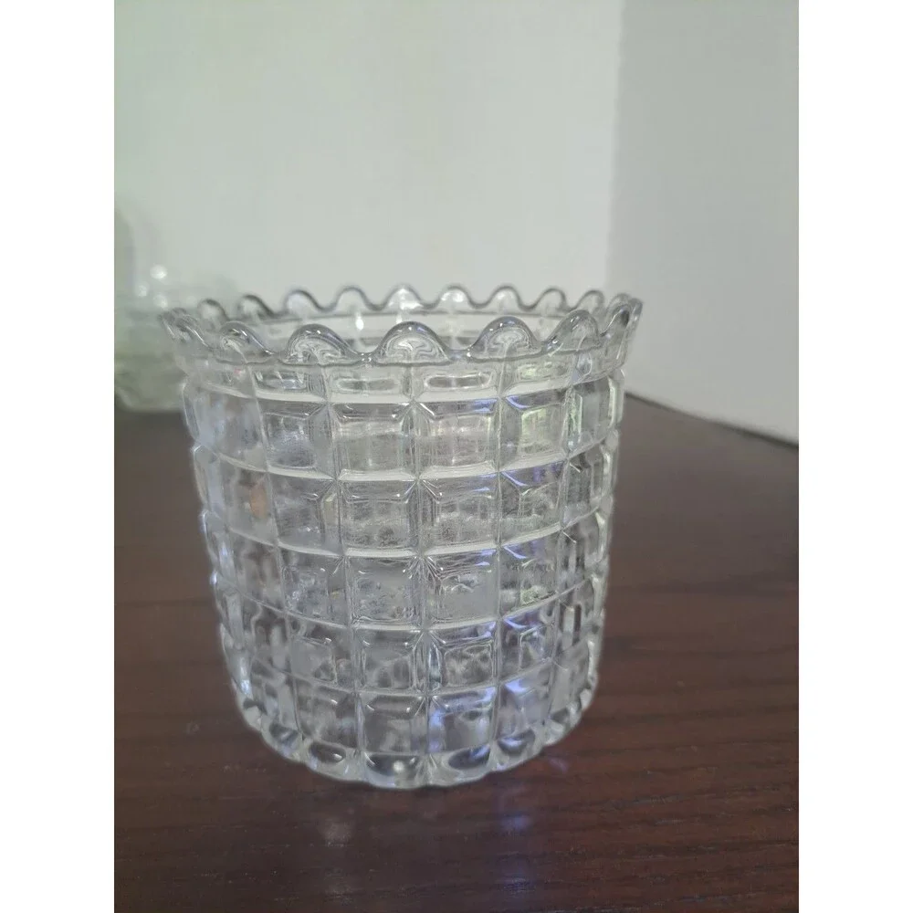 Vintage Waffle Block Clear Glass Vase With Scalloped Edge